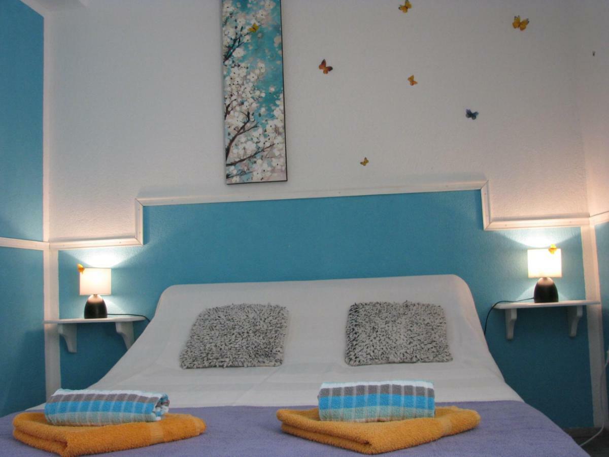 Apartments And Room Lemon Vis Exteriér fotografie
