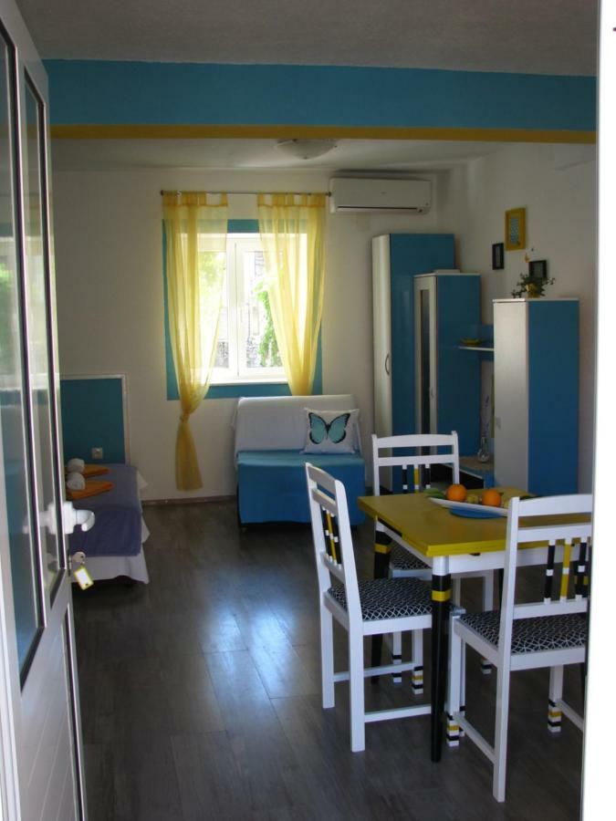 Apartments And Room Lemon Vis Exteriér fotografie